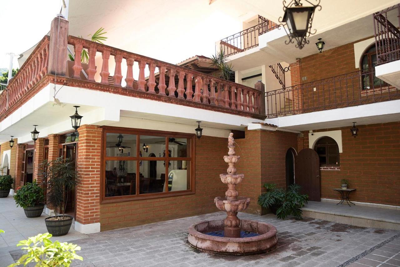 Hotel Hacienda Ventana Del Cielo テポストラン エクステリア 写真