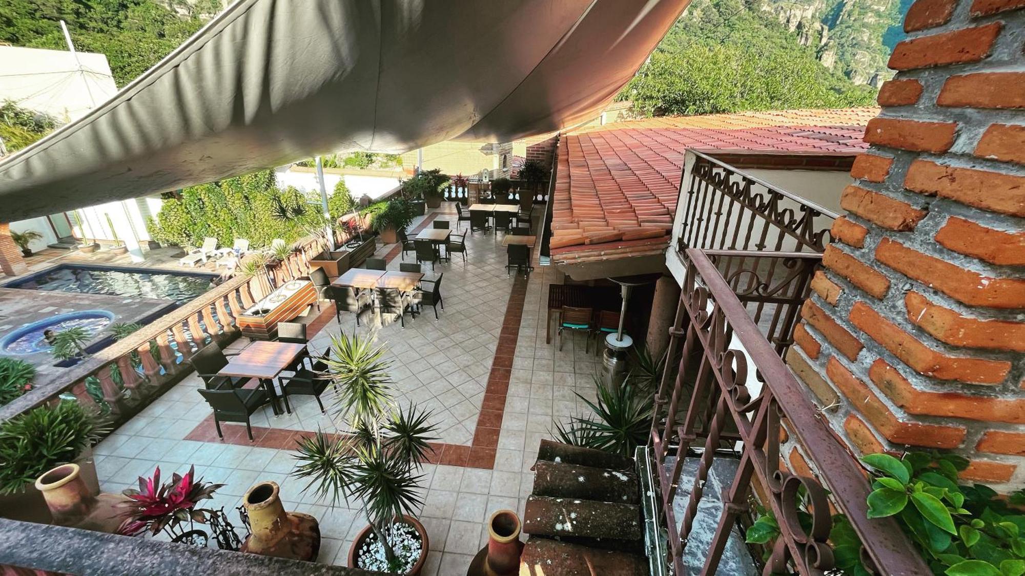 Hotel Hacienda Ventana Del Cielo テポストラン エクステリア 写真