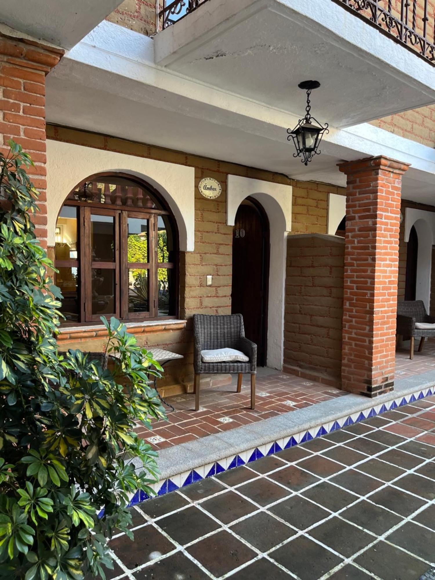 Hotel Hacienda Ventana Del Cielo テポストラン エクステリア 写真